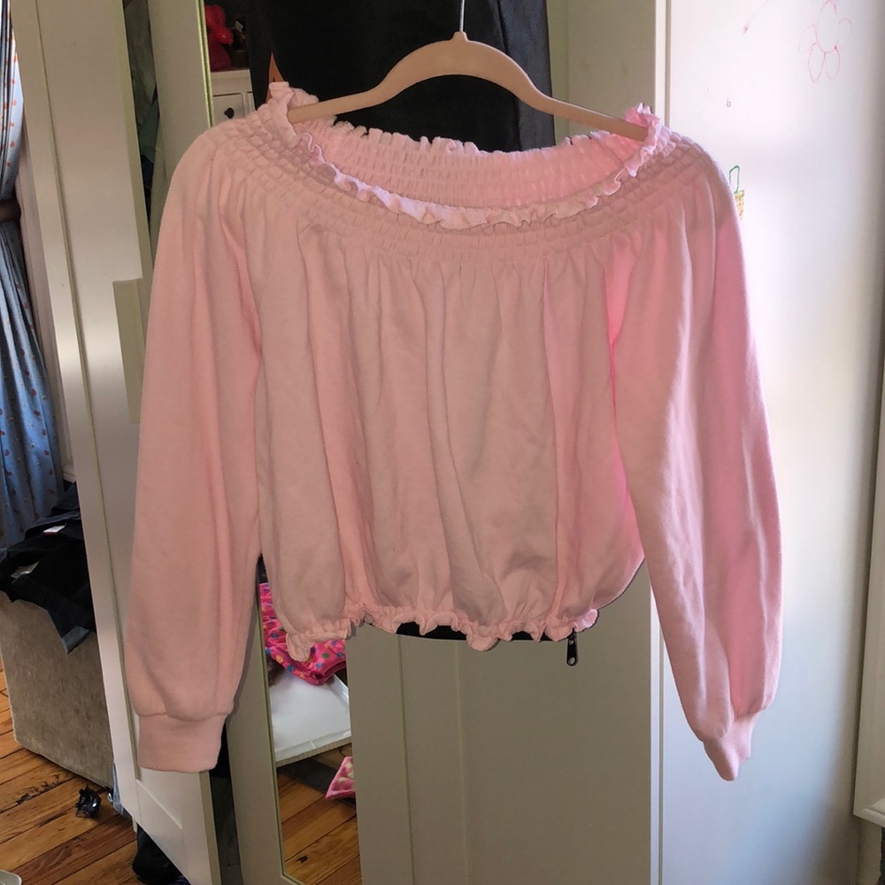 🌺Cute light pink off the shoulder top🌺